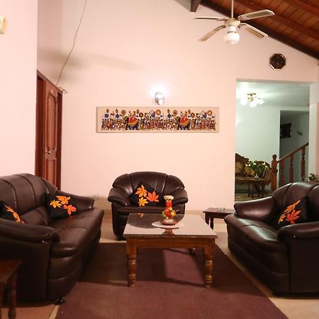 Alcam Holiday Home Kandy Eksteriør billede
