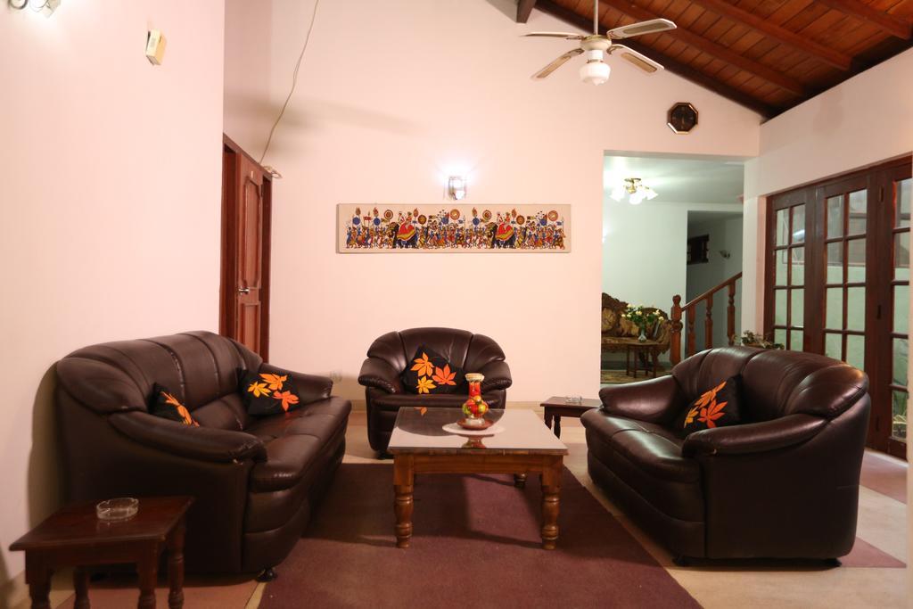 Alcam Holiday Home Kandy Eksteriør billede